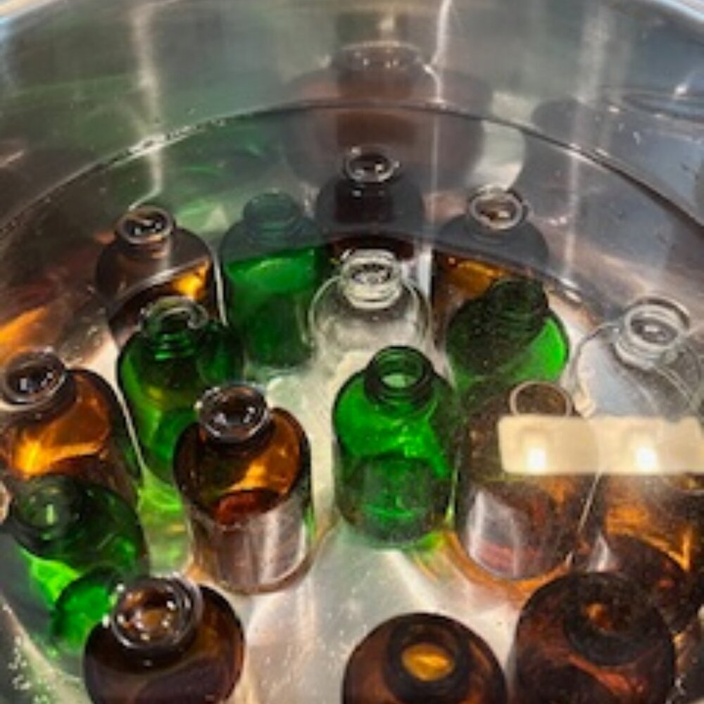 Facial Oil - Picture 3 of 8
